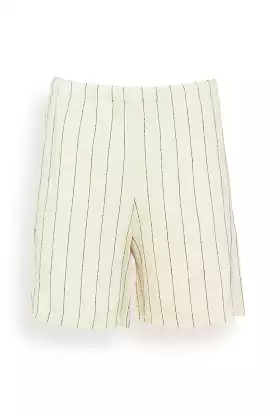 Hada Shorts in Ivory/Black