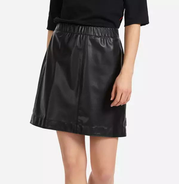 SHORT SKIRT IN FUN LEATHER